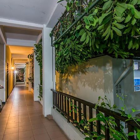 Sutus Court 4 Hotel Патая Екстериор снимка