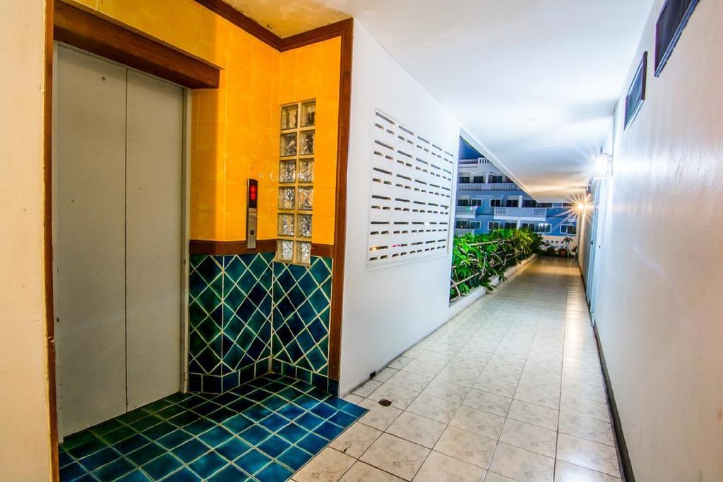 Sutus Court 4 Hotel Патая Екстериор снимка