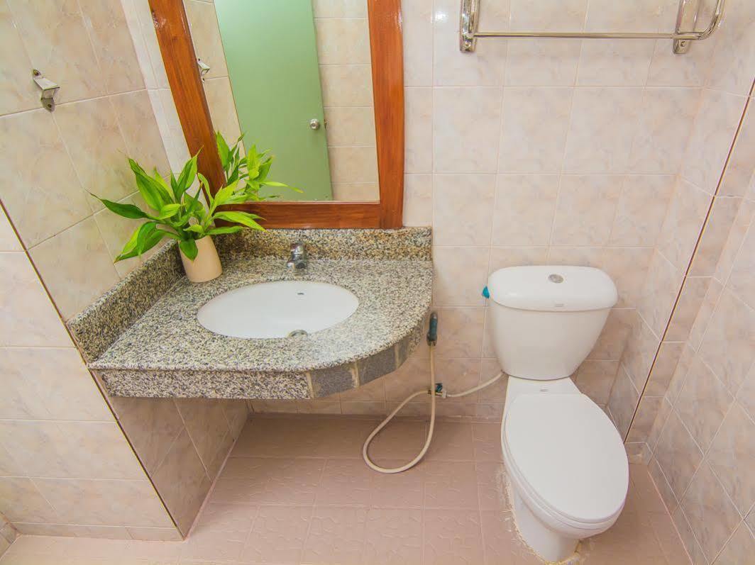 Sutus Court 4 Hotel Патая Екстериор снимка
